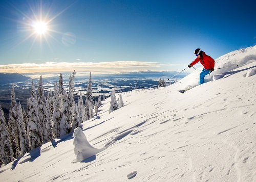 Skiing at Whitefish Mountain Resort - © Noah Couser