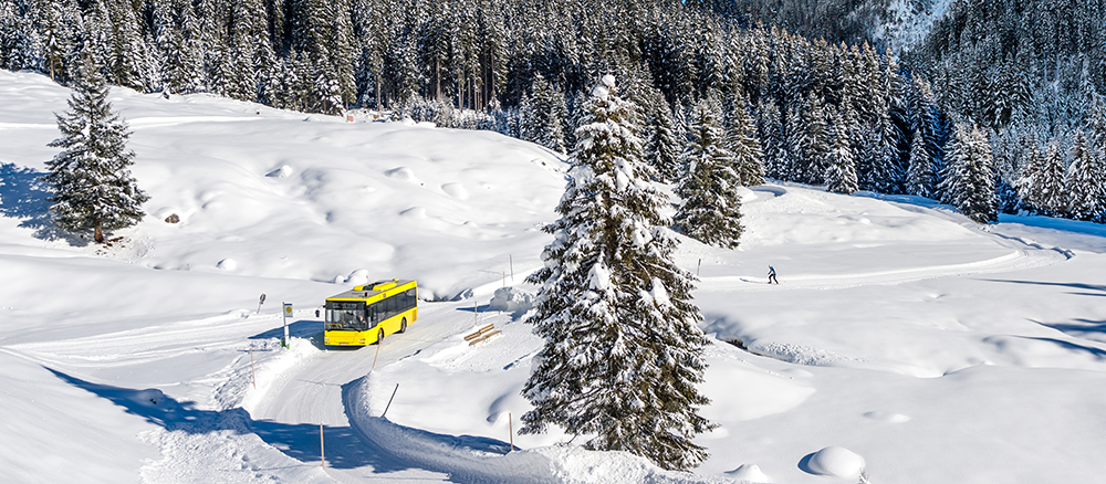 Photo of ski bus.