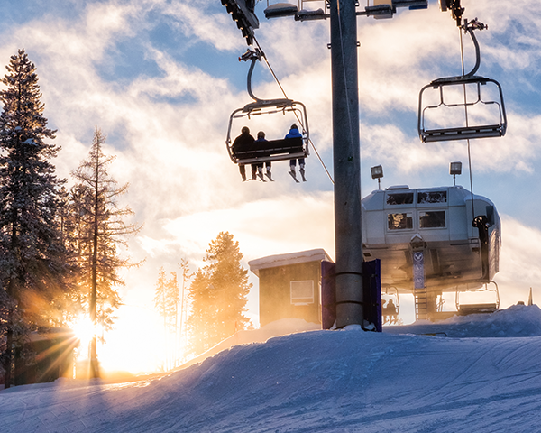 Photo of chairlift by Aaron Theisen.