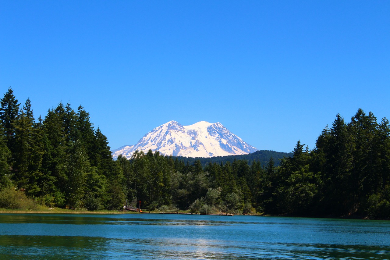 Photo of Lake Washington with Mount Rainier in the background.