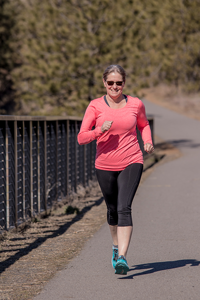 Photo of Jackie Kaps running.