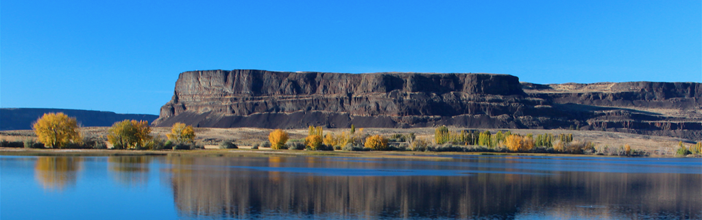 Photo of Steamboat Rock.