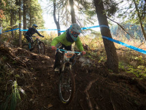 Photo of mountain bikers on Snakepit.