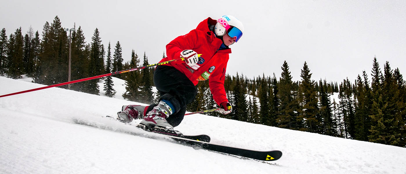 Photo of Farli Boden telemark skiing.